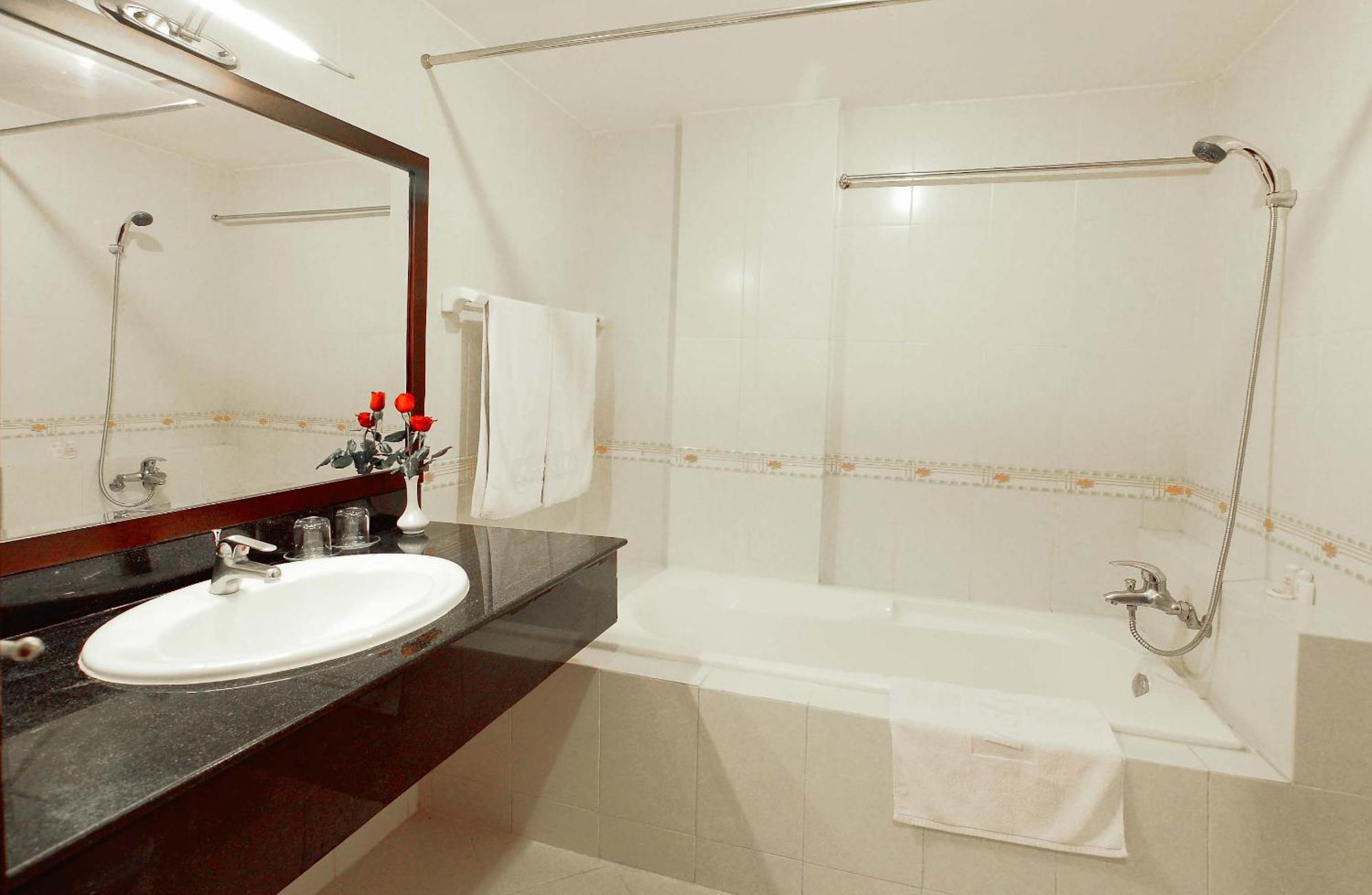 Angella Hotel Nha Trang Exterior photo